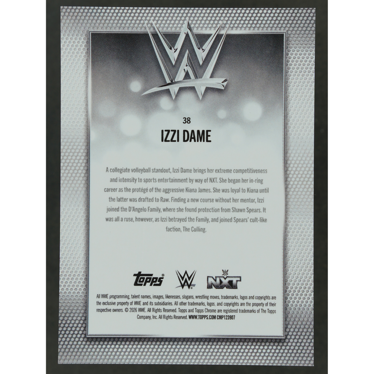 Izzi Dame 2026 Chrome Logofractor Black 9/10 #38