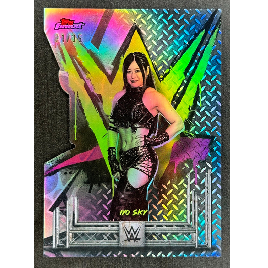 Iyo Sky 2025 Finest Die-Cut 21/35 #118