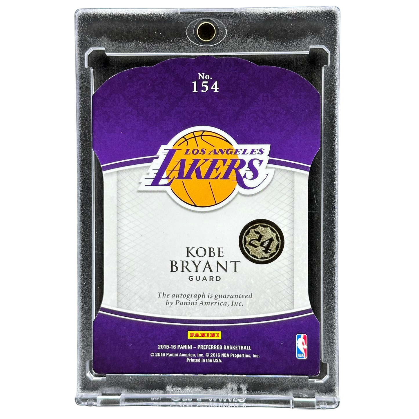 Kobe Bryant 2015-16 Preferred Crown Royale Die-Cut Auto 8/15 #154