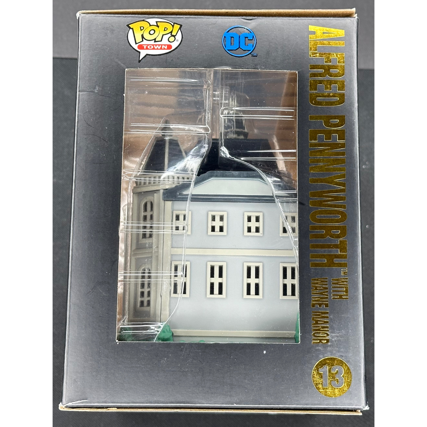 Alfred Pennyworth with Wayne Manor Funko Pop! Town DC Batman #13