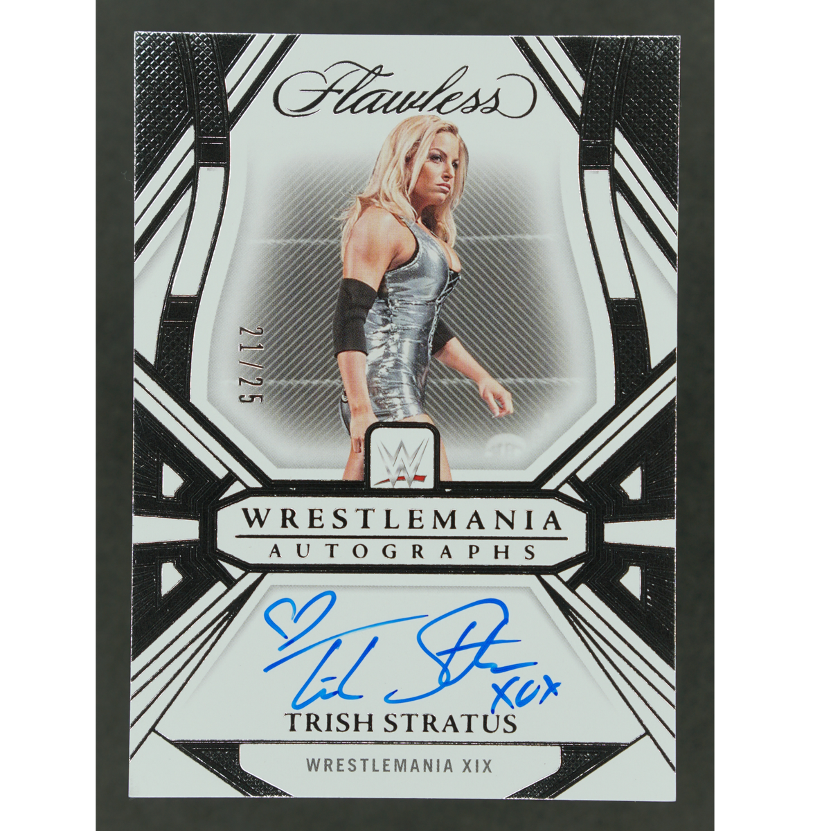 Trish Stratus 2024 Flawless Wrestlemania Auto 21/25 #WM-TSH