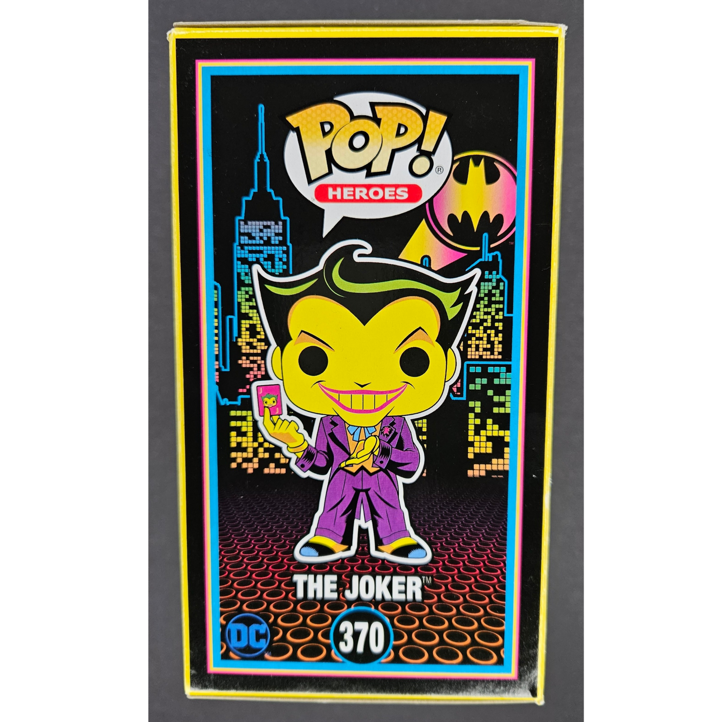 The Joker Funko Pop! Heroes DC Batman the Animated series #370 Special Edition Black Light Glow