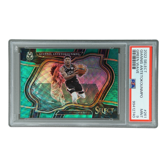 Giannis Antetokounmpo 2022 Select Green Wave 39/50 PSA 9 #261